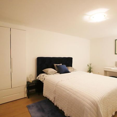 Bamboo Oasis Apartment With Terrace In The Garden And Free Parking, Fiume Esterno foto